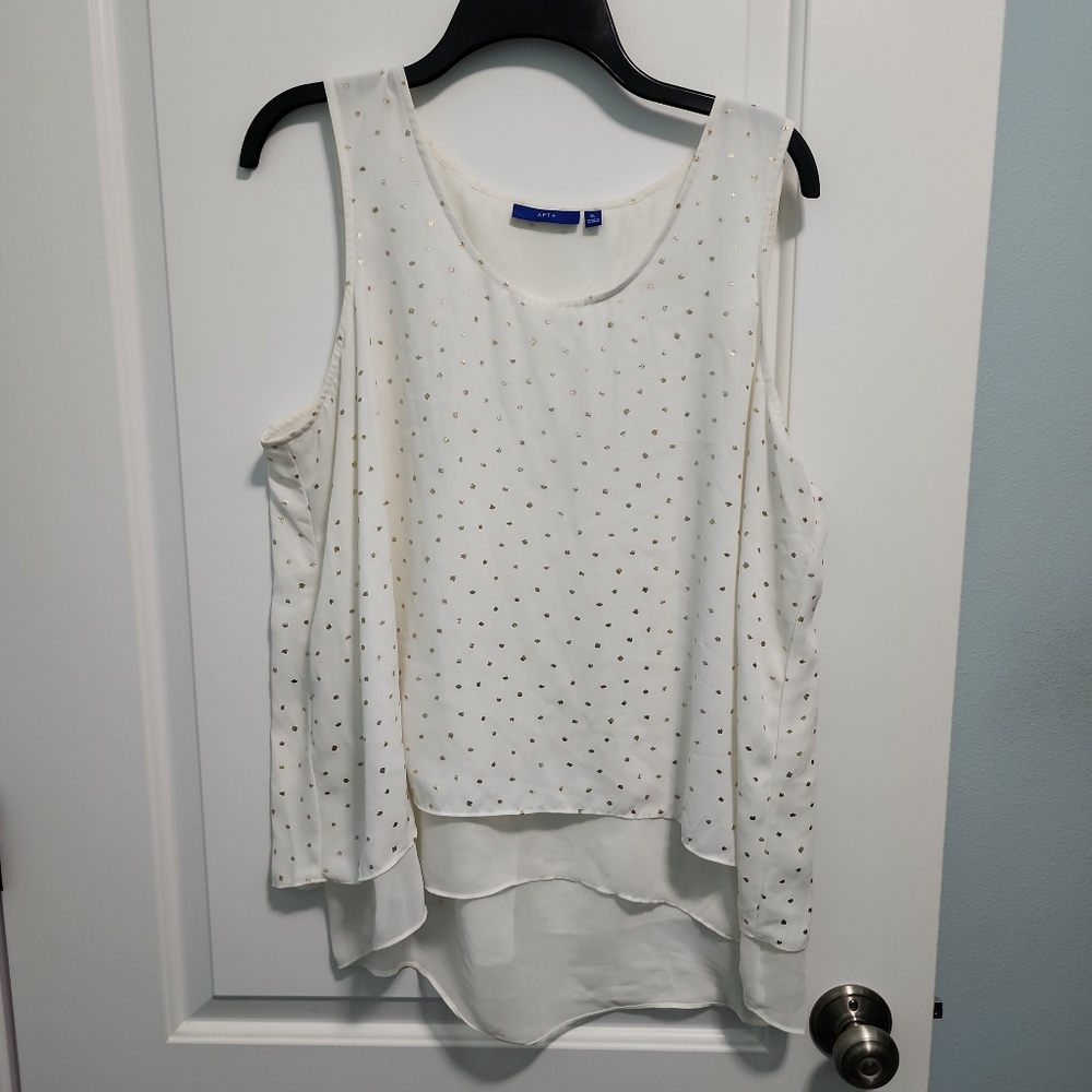 Apt 9 ivory swing top with gold spots. sleeveless SZ XL